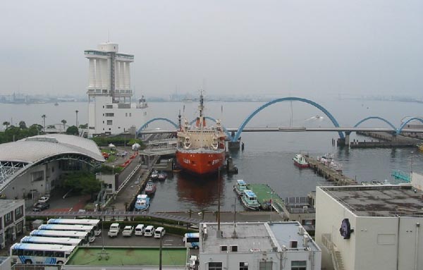 名古屋港に展示されている元南極観測船ふじ