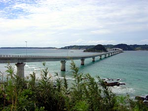 角島に架かる橋