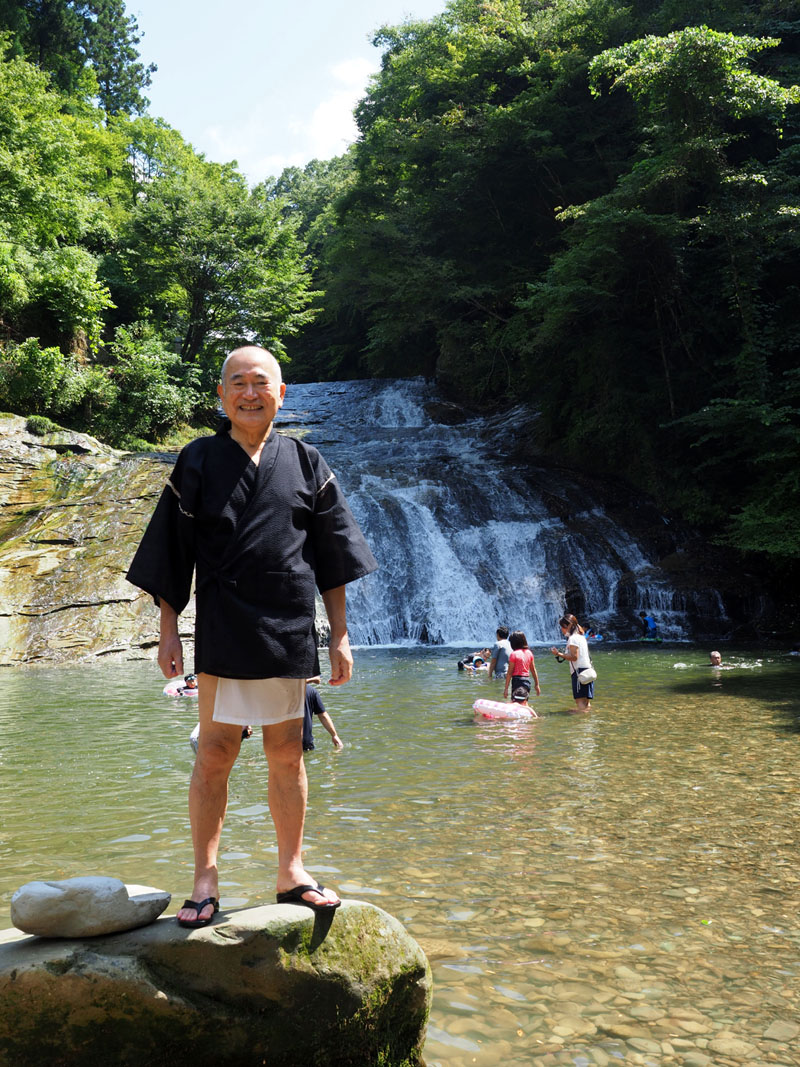 養老の滝と甚平褌の和田爺
