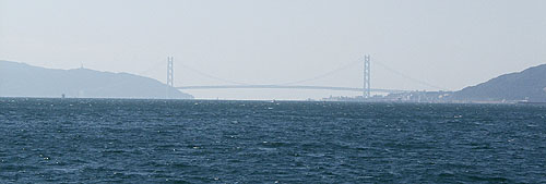 大阪湾から見た明石海峡