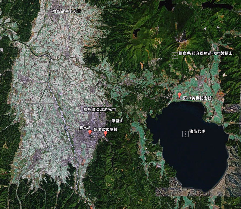 会津若松市と猪苗代湖の衛星写真