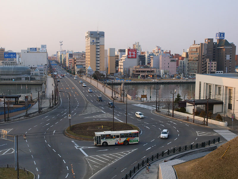 釧路市の中心・幣舞橋