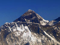 世界最高峰のサガルマータ（エベレスト）（8,848m）