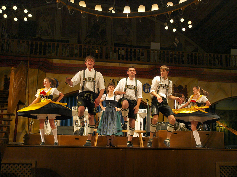 ホーフブロイハウスの陽気なショー/ミュンヘン　2008.6.16
