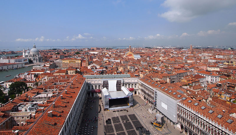 サンマルコ広場とヴェネツィア市内の眺望 / 大鐘楼