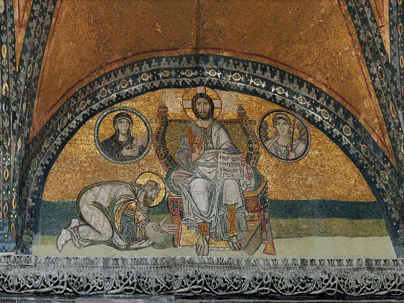 キリストに跪く皇帝レオンVI世（在位886-912）/入口正面「皇帝の門」