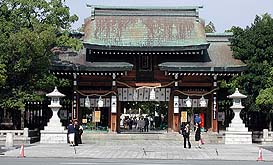 湊川神社楼門