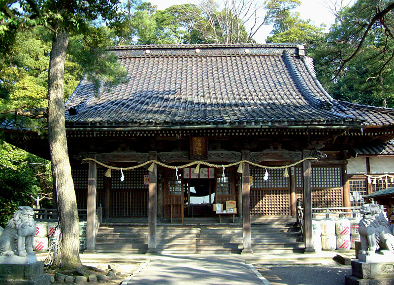 石浦神社拝殿