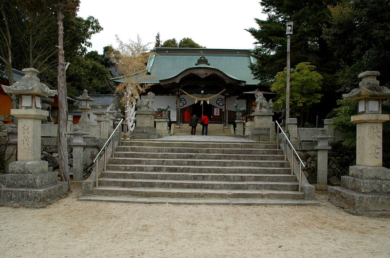 春日神社 社殿