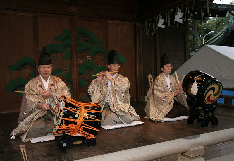 神楽殿の鐵砲洲囃子/鐵砲洲稲荷神社（東京都中央区）　2008.1.13