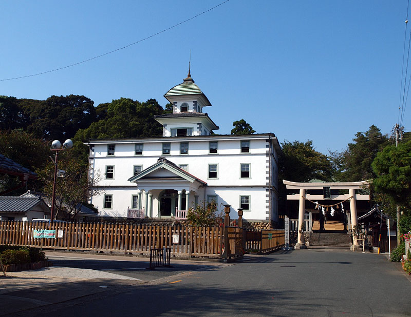 日本最古の木造洋風建築の小学校校舎[「旧見付学校」