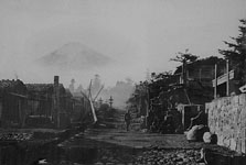 上吉田宿の御師坊と富士山/慶應３年（1867）