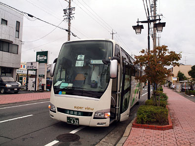 輿番「権現」の専用バス　2010.9.8 09:20