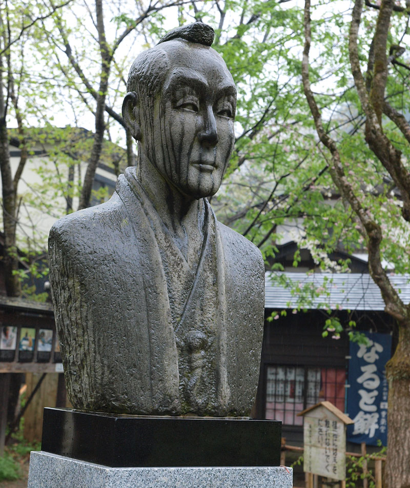 小野田直武の石像